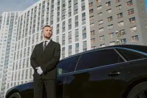 Read more about the article Unlocking the Value: Local Expertise in Chauffeur Services