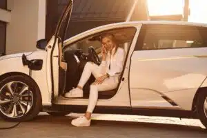 Read more about the article Silent Power, Elevated Service: EVs and the Future of Executive Chauffeur Travel in Essex and London