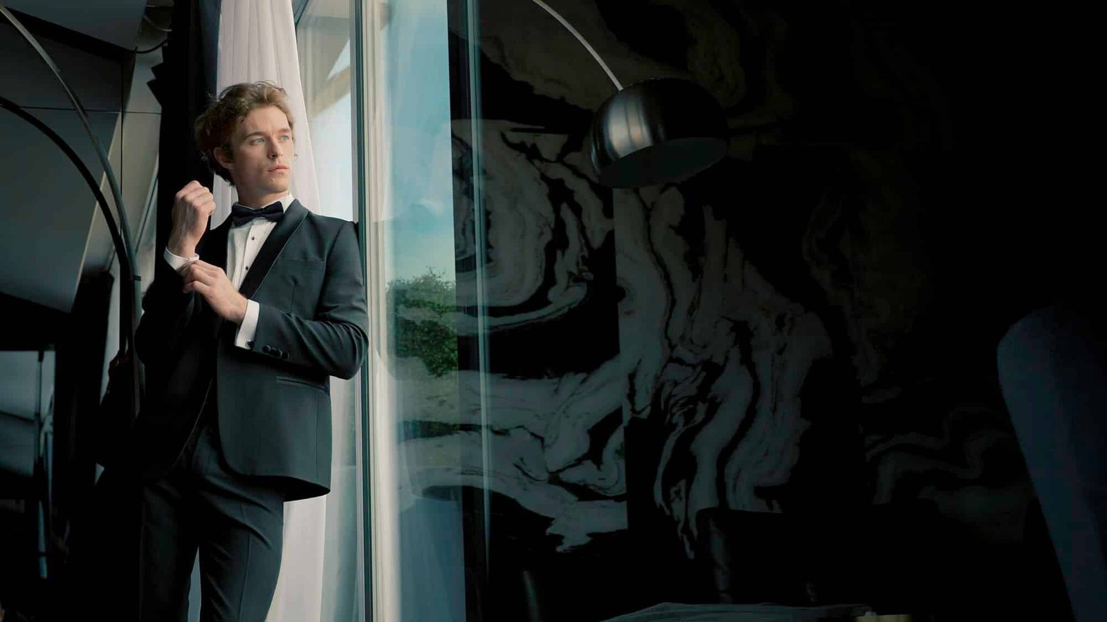 Read more about the article How Bespoke Chauffeur Services Elevate Corporate Event Transport in Essex and London